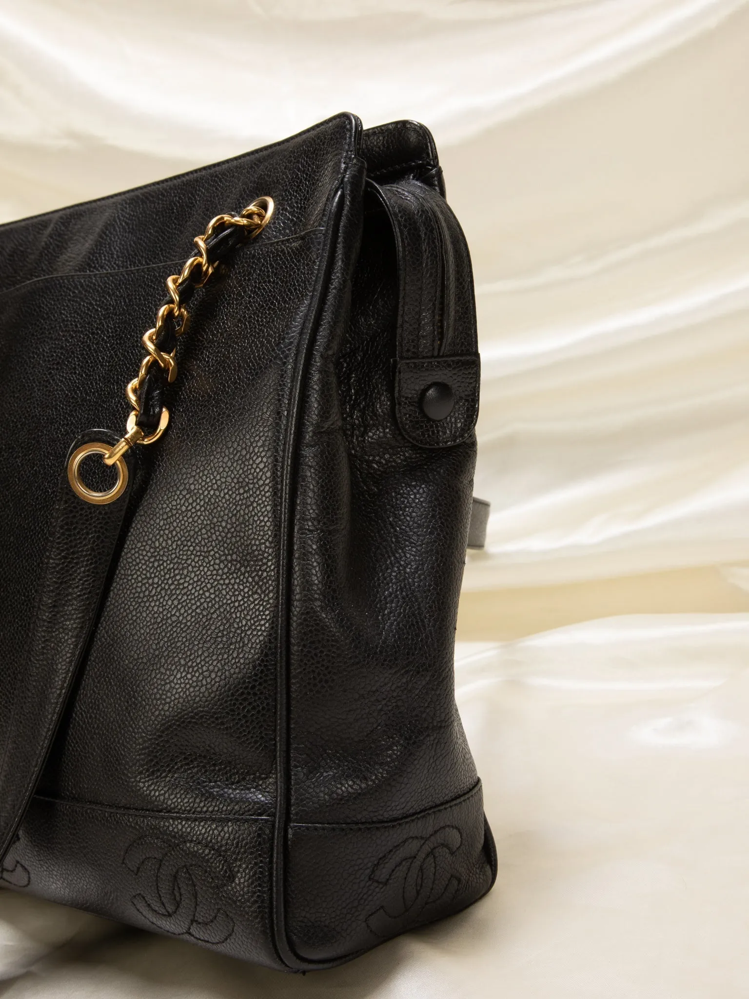 CL Timeless Logo Chain Tote